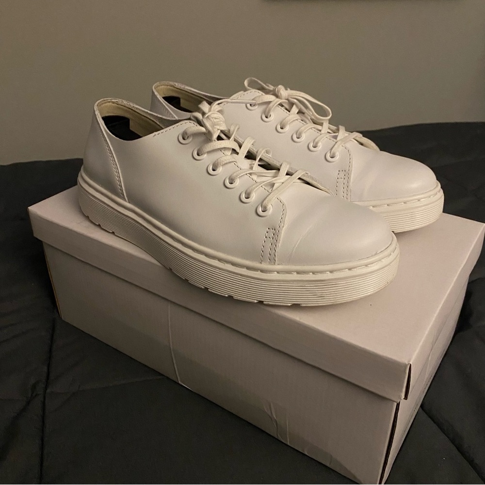 SLIGHTLY USED DR. MARTENS White Leather Dante Sneakers Size 9